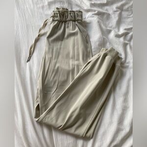 Lululemon high-rise jogger
